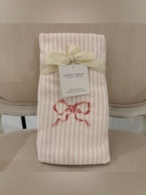 🤍 NWT Laura Ashley Iconic Pink Stripe Soft Guest Hand Towel with Bow Detail